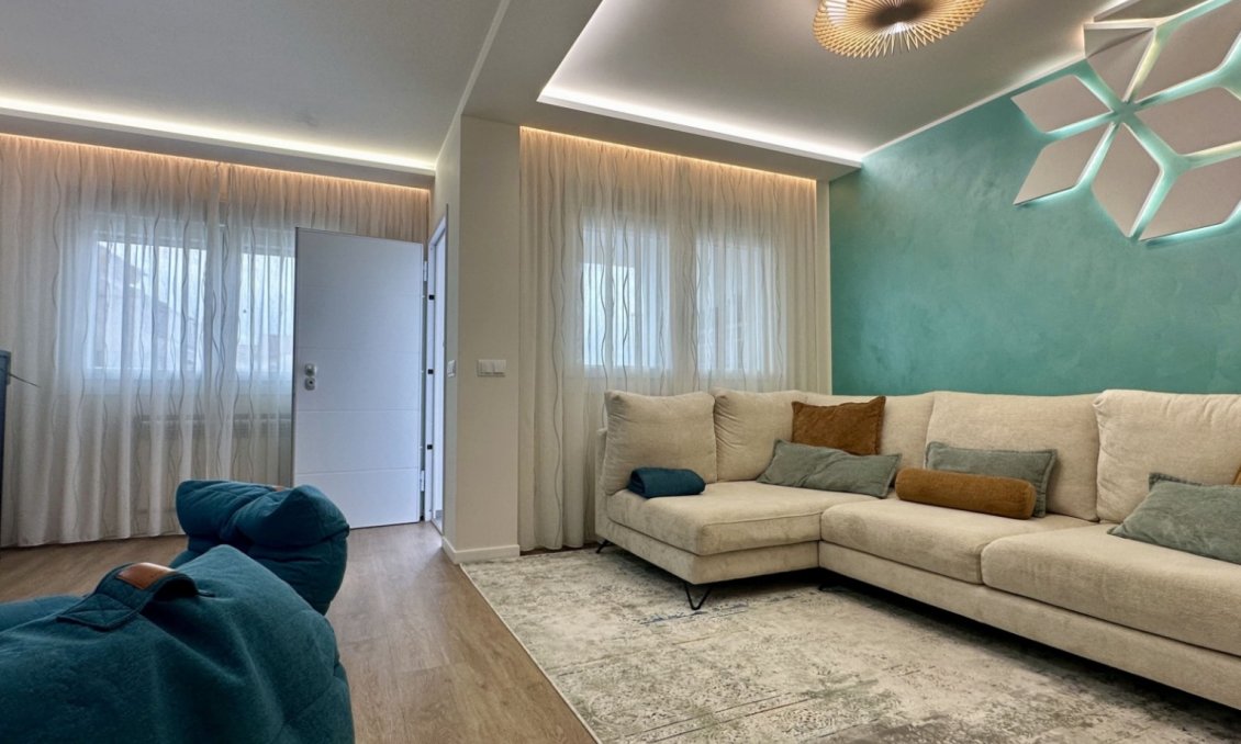 Wiederverkauf - Town House -
Orihuela Costa - Costa Blanca