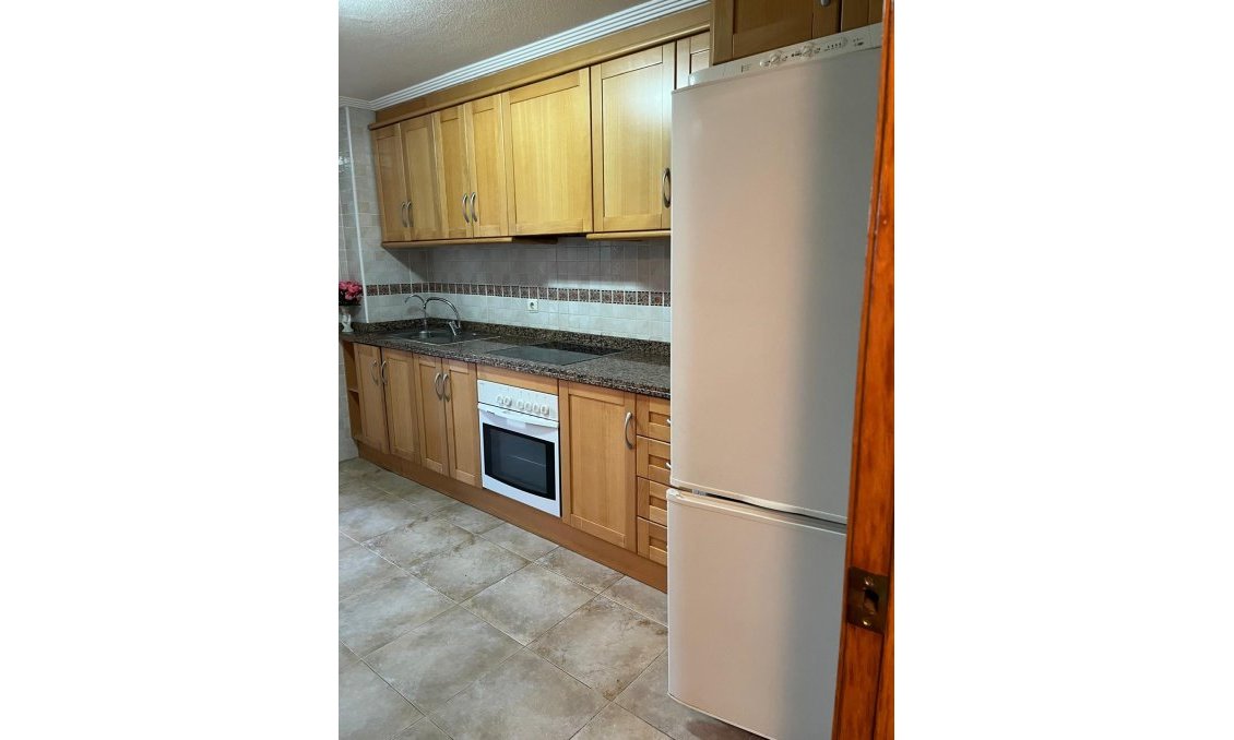 Revânzare - Apartament -
Almoradí - Centro Urbano 2