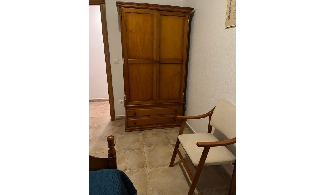 Revânzare - Apartament -
Almoradí - Centro Urbano 2