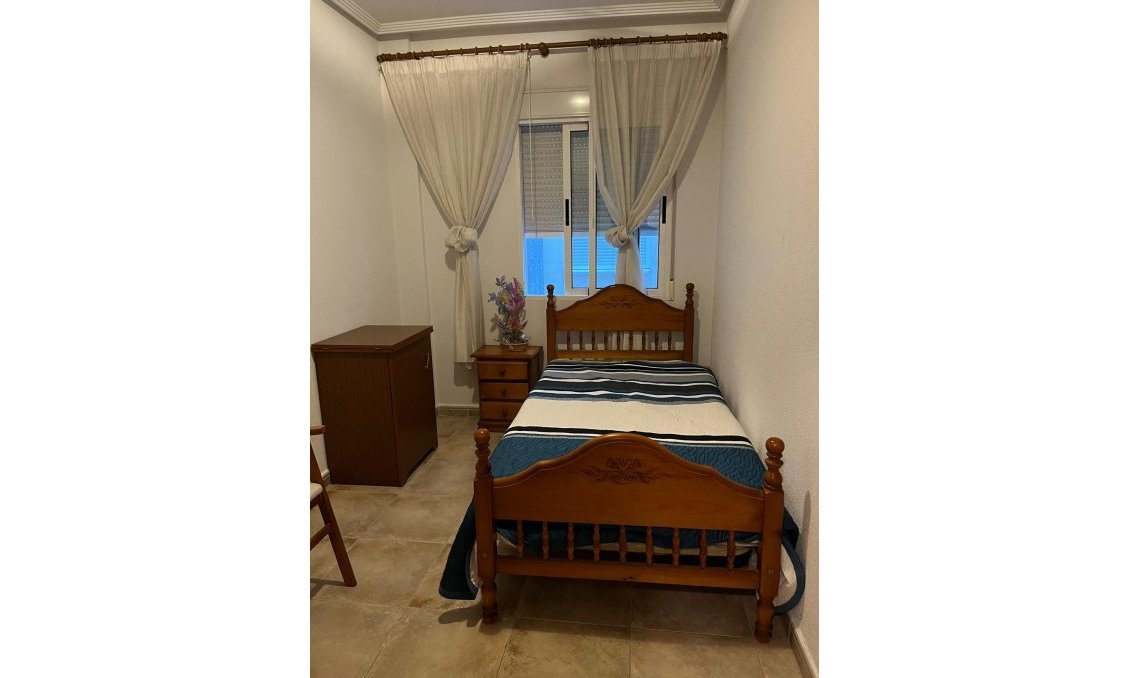 Revânzare - Apartament -
Almoradí - Centro Urbano 2