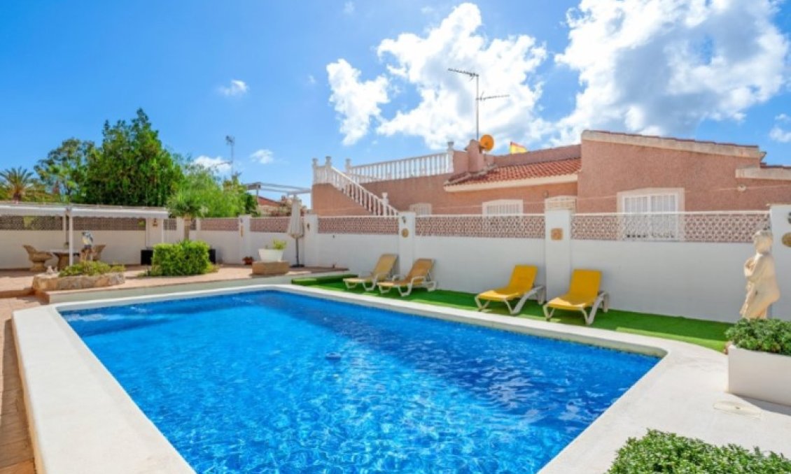 Resale - Villa -
Rojales - Ciudad Quesada