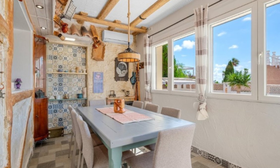 Resale - Villa -
Rojales - Ciudad Quesada