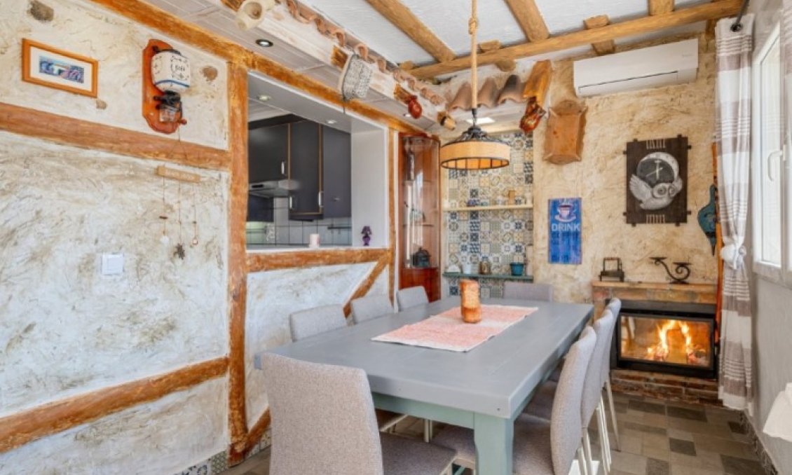 Resale - Villa -
Rojales - Ciudad Quesada