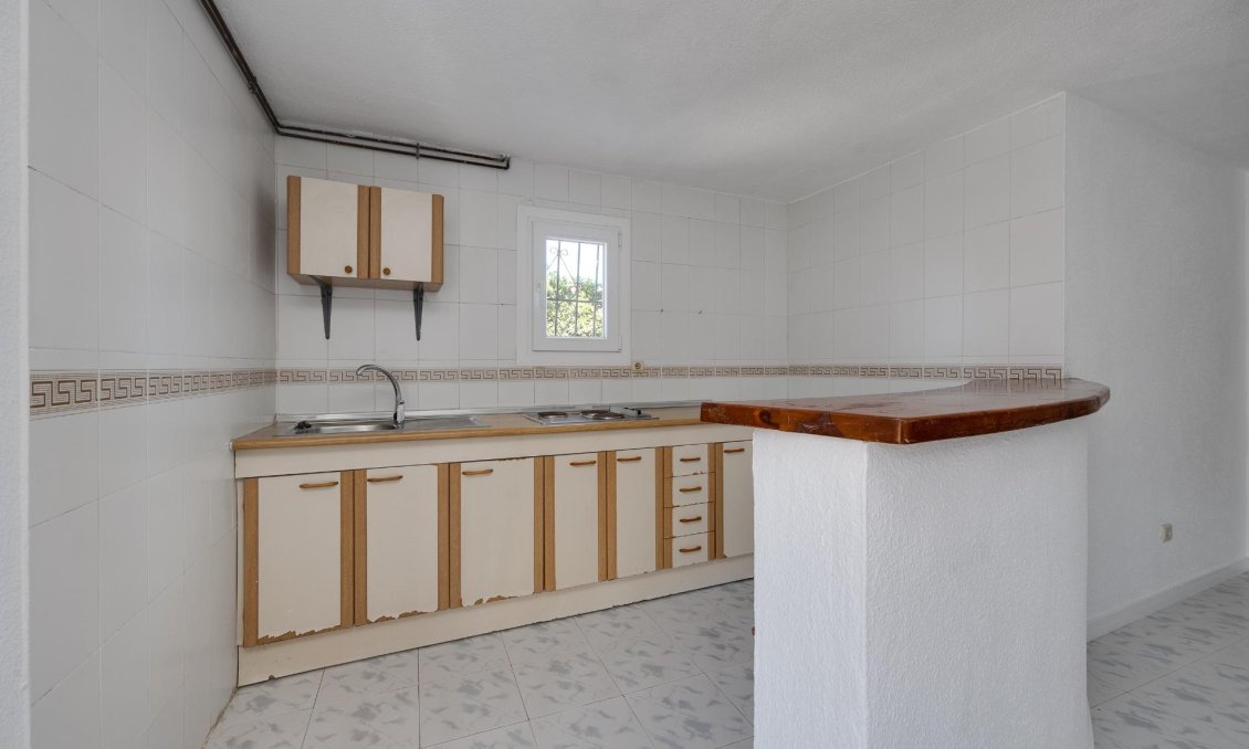 Segunda mano - Villa -
Torrevieja - La Siesta - El Salado - Torreta