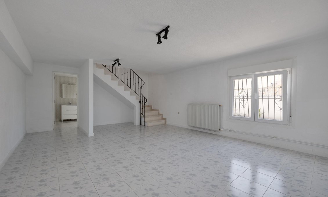 Segunda mano - Villa -
Torrevieja - La Siesta - El Salado - Torreta