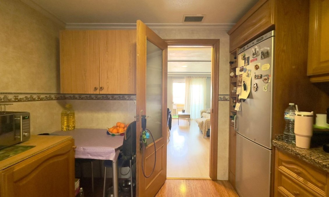 Revânzare - Apartament -
Torrevieja