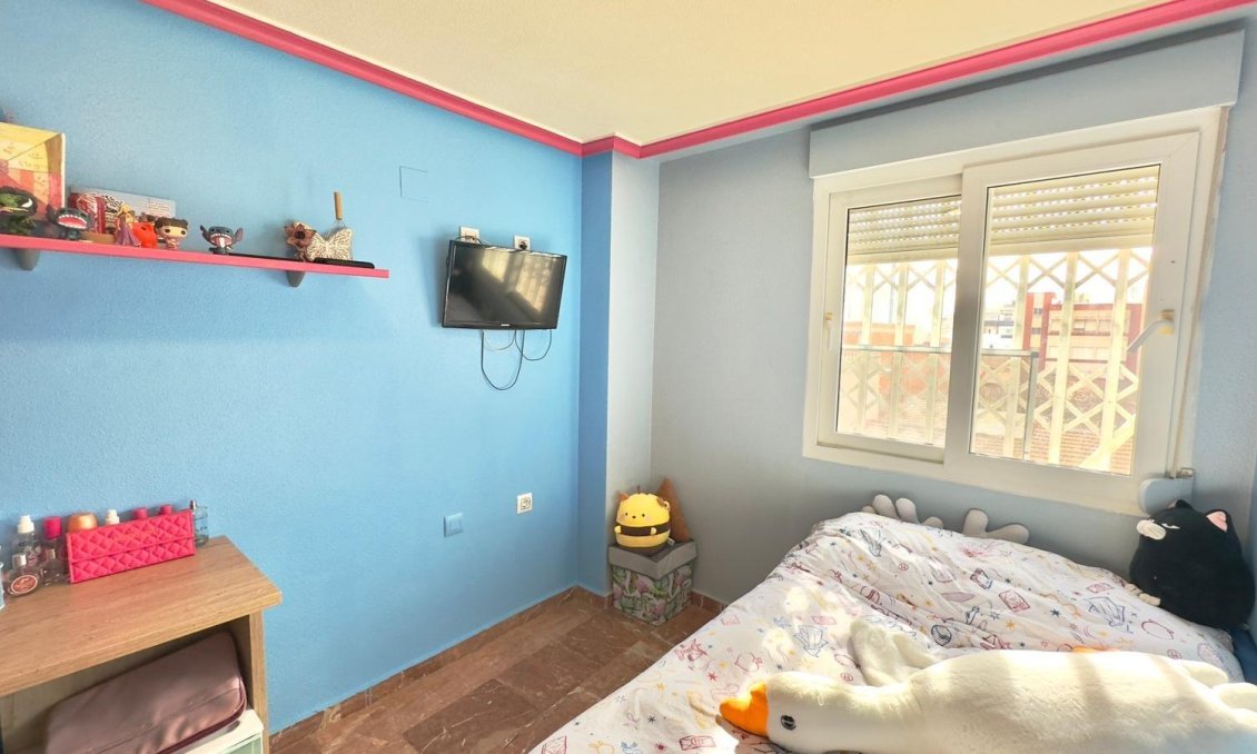 Revânzare - Apartament -
Torrevieja