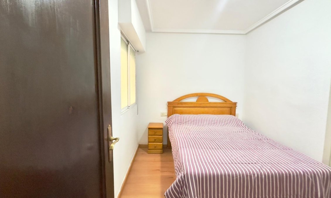 Revente - Appartement -
Torrevieja