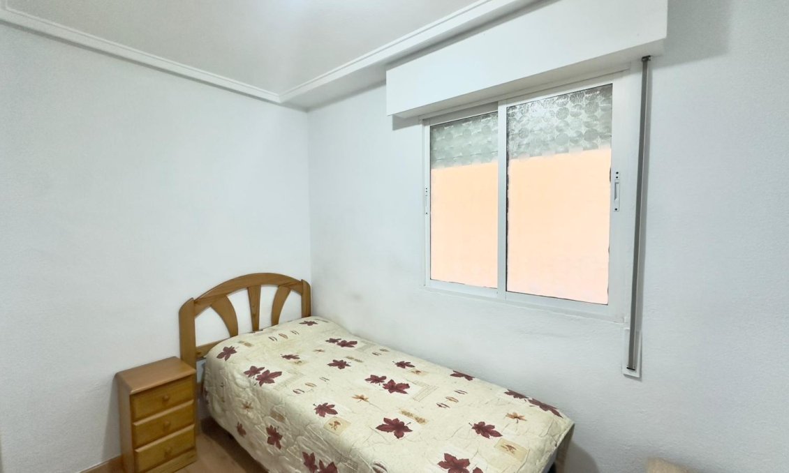 Revente - Appartement -
Torrevieja