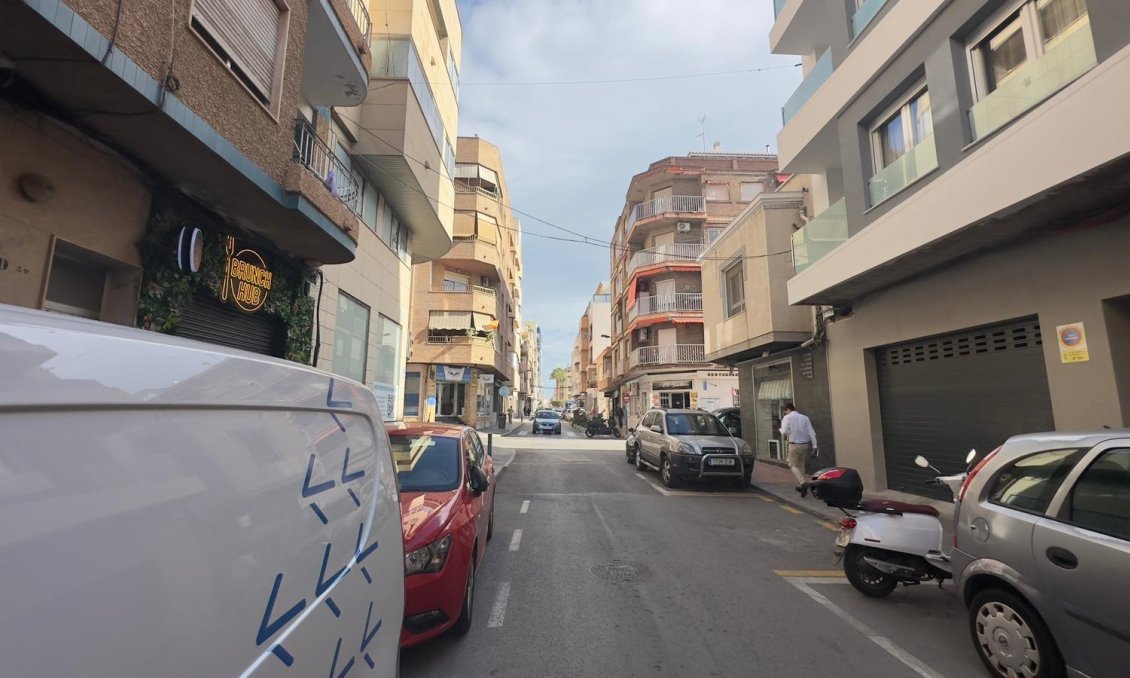 Revente - Appartement -
Torrevieja