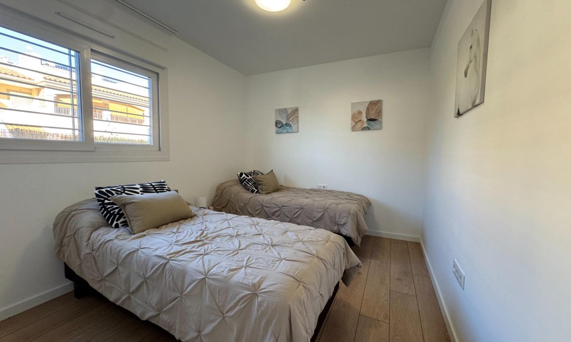 Revânzare - Apartament -
Pilar de la Horadada - Riomar