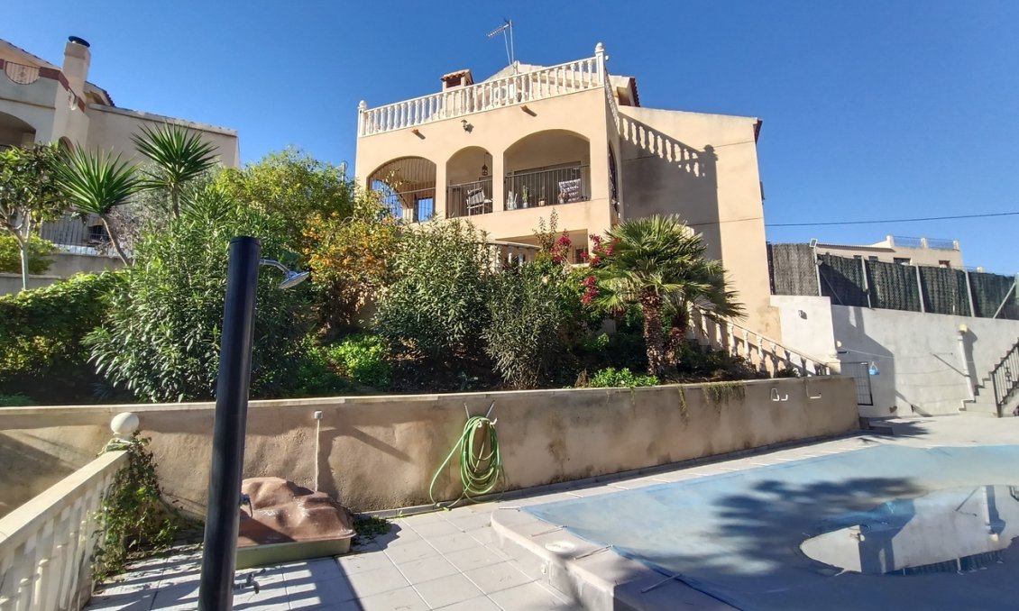 Használt Ingatlanok - Villa -
Canadas De San Pedro - Inland