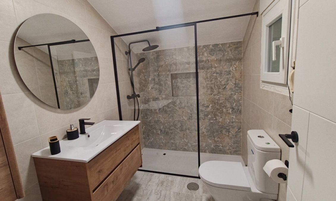 Használt Ingatlanok - Villa -
Canadas De San Pedro - Inland