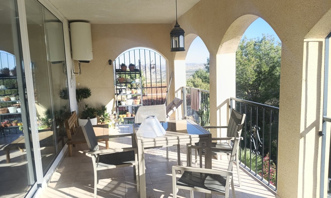 Használt Ingatlanok - Villa -
Canadas De San Pedro - Inland