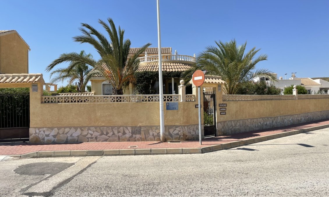 Revânzare - Vilă -
Camposol - Inland