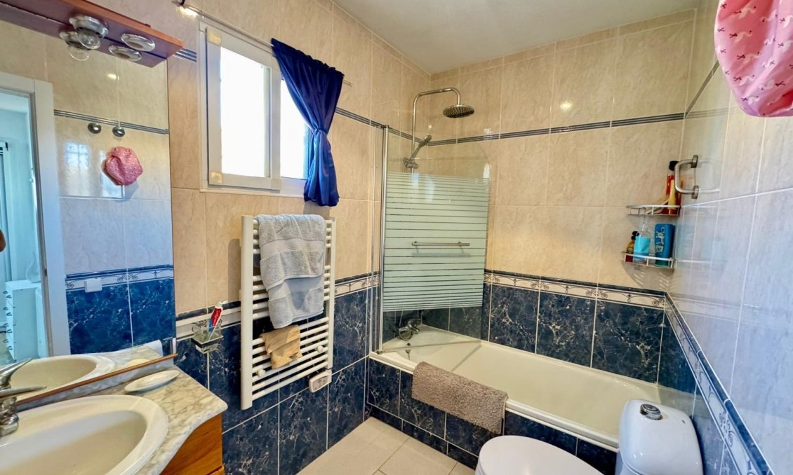 Revânzare - Vilă -
Torrevieja - Costa Blanca