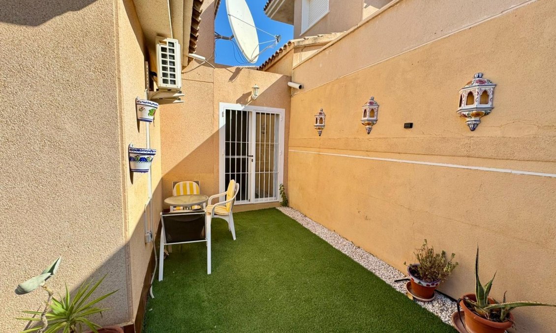 Revânzare - Vilă -
Torrevieja - Costa Blanca