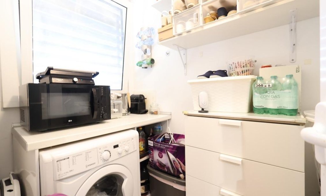 Revânzare - Apartament -
Orihuela Costa - Costa Blanca