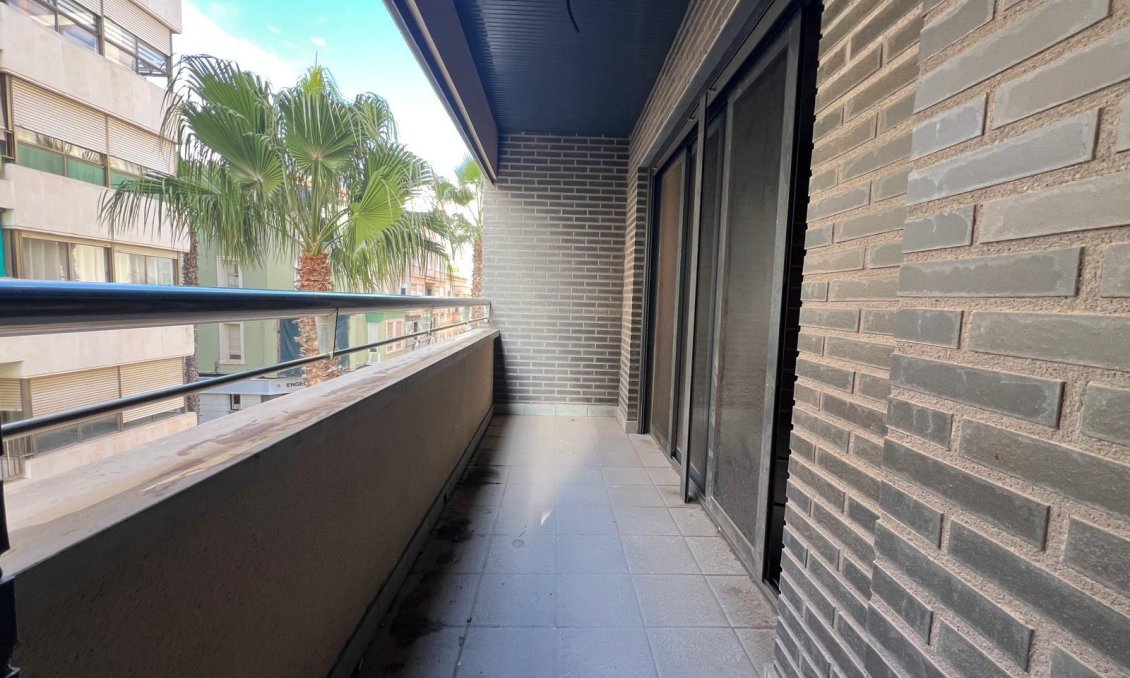 Használt Ingatlanok - Apartman -
Torrevieja - Centrum