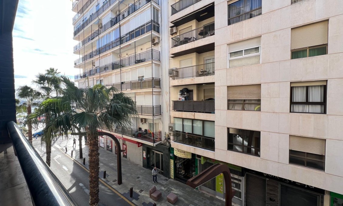 Használt Ingatlanok - Apartman -
Torrevieja - Centrum