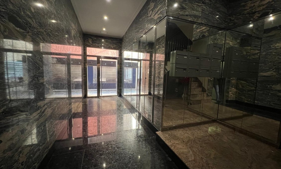 Használt Ingatlanok - Apartman -
Torrevieja - Centrum