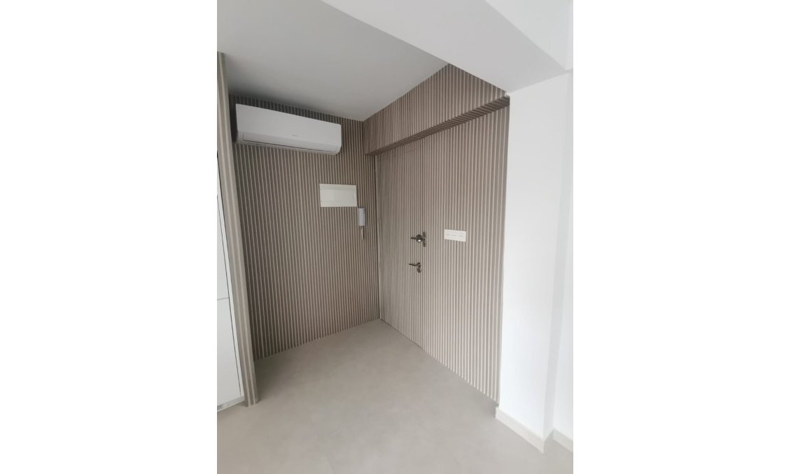 Revânzare - Apartament -
Torrevieja - Costa Blanca