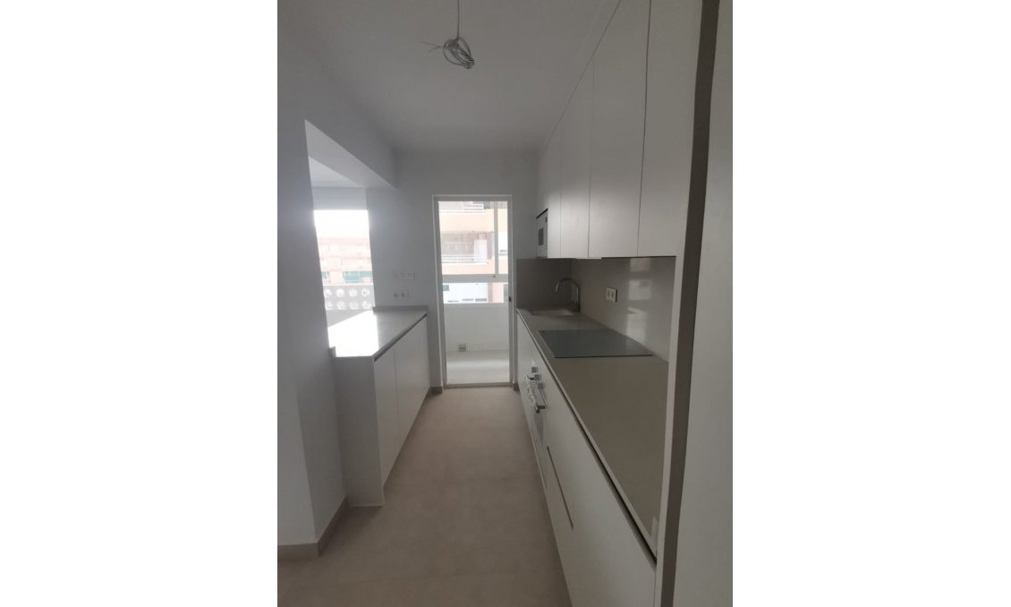 Revânzare - Apartament -
Torrevieja - Costa Blanca