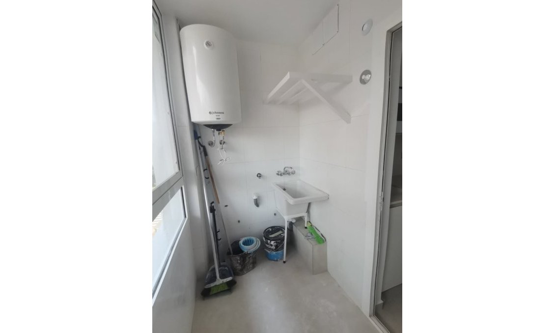 Revânzare - Apartament -
Torrevieja - Costa Blanca