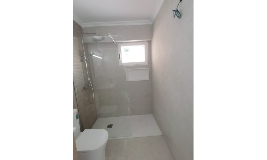 Revânzare - Apartament -
Torrevieja - Costa Blanca