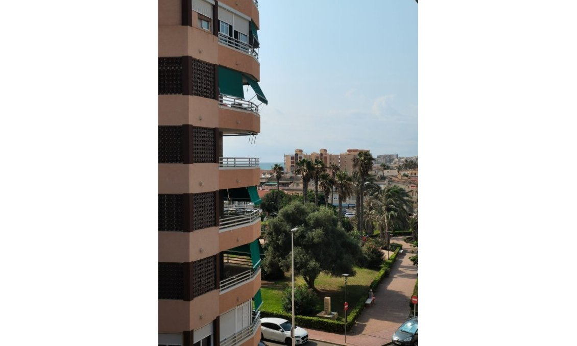 Revânzare - Apartament -
Torrevieja - Costa Blanca