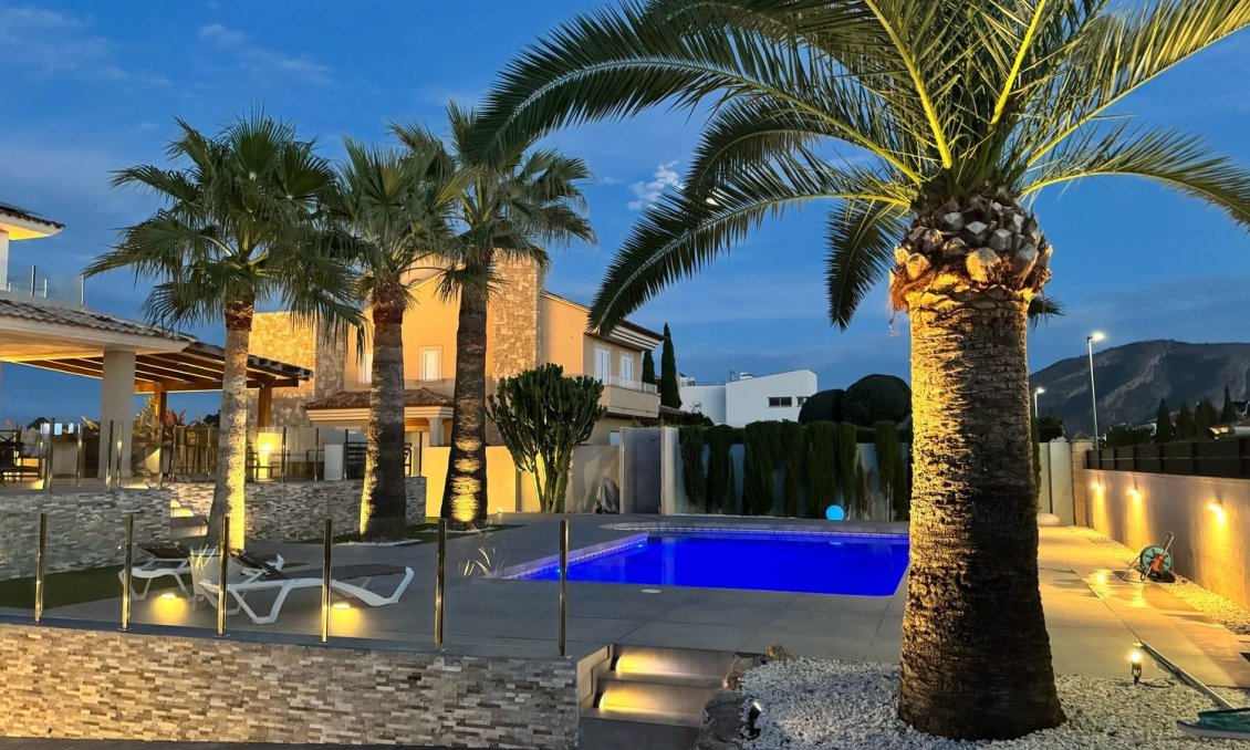 Revente - Villa -
Alfas del Pí - Costa Blanca