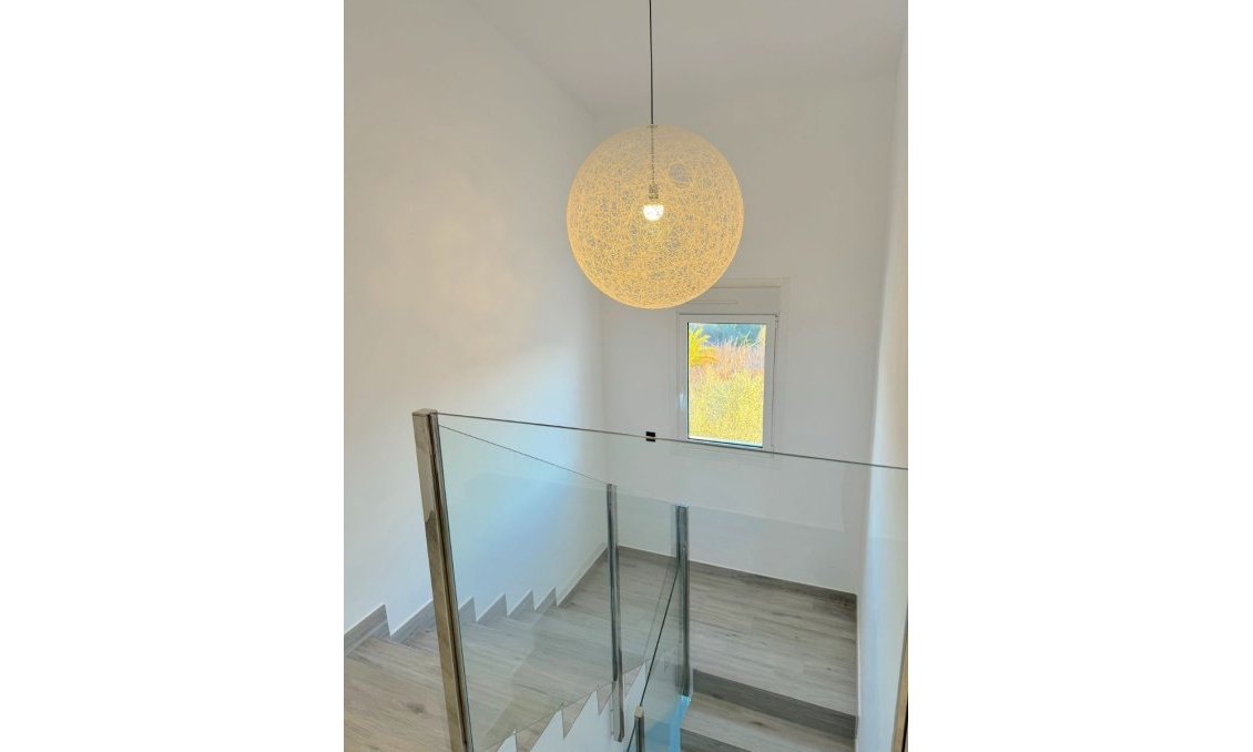 Revente - Villa -
Alfas del Pí - Costa Blanca