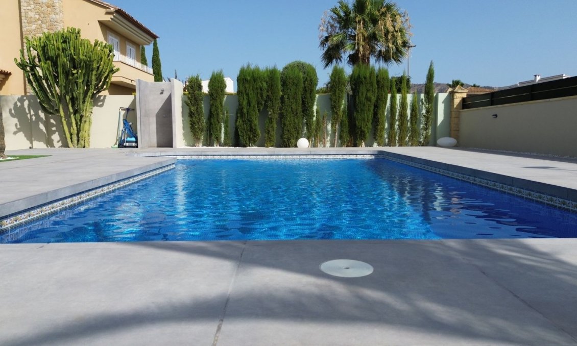 Revente - Villa -
Alfas del Pí - Costa Blanca