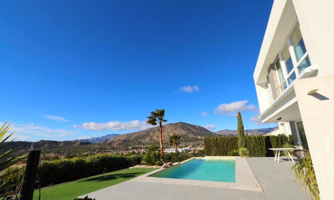 Segunda mano - Villa -
Finestrat - Costa Blanca