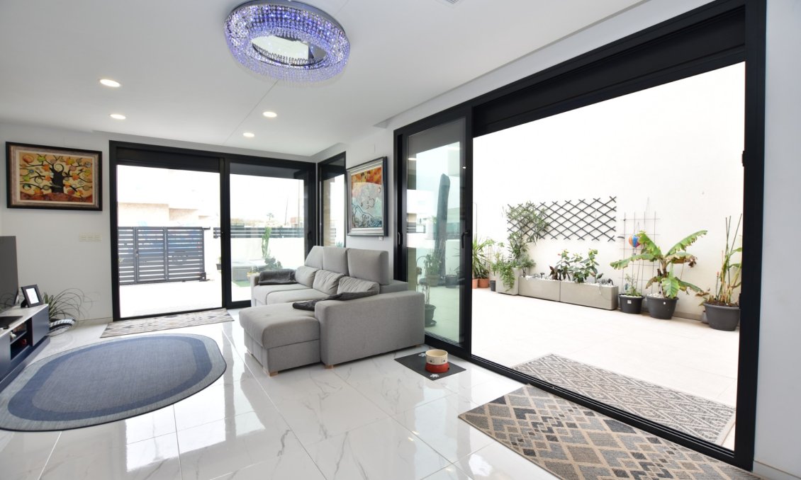 Wiederverkauf - Villa -
Los Montesinos - Costa Blanca