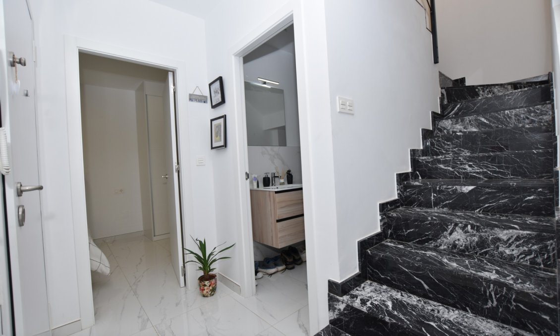 Wiederverkauf - Villa -
Los Montesinos - Costa Blanca