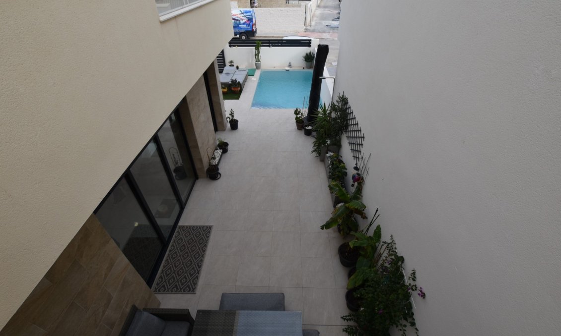 Wiederverkauf - Villa -
Los Montesinos - Costa Blanca