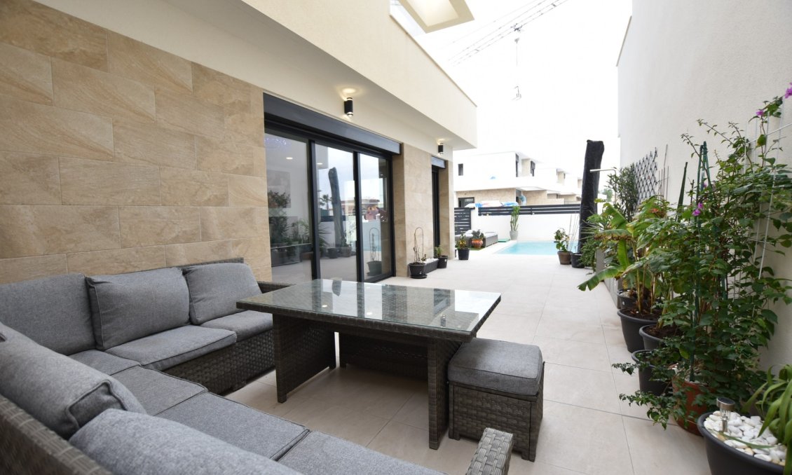 Wiederverkauf - Villa -
Los Montesinos - Costa Blanca