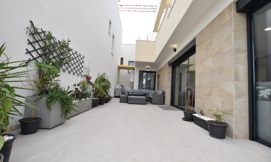 Wiederverkauf - Villa -
Los Montesinos - Costa Blanca