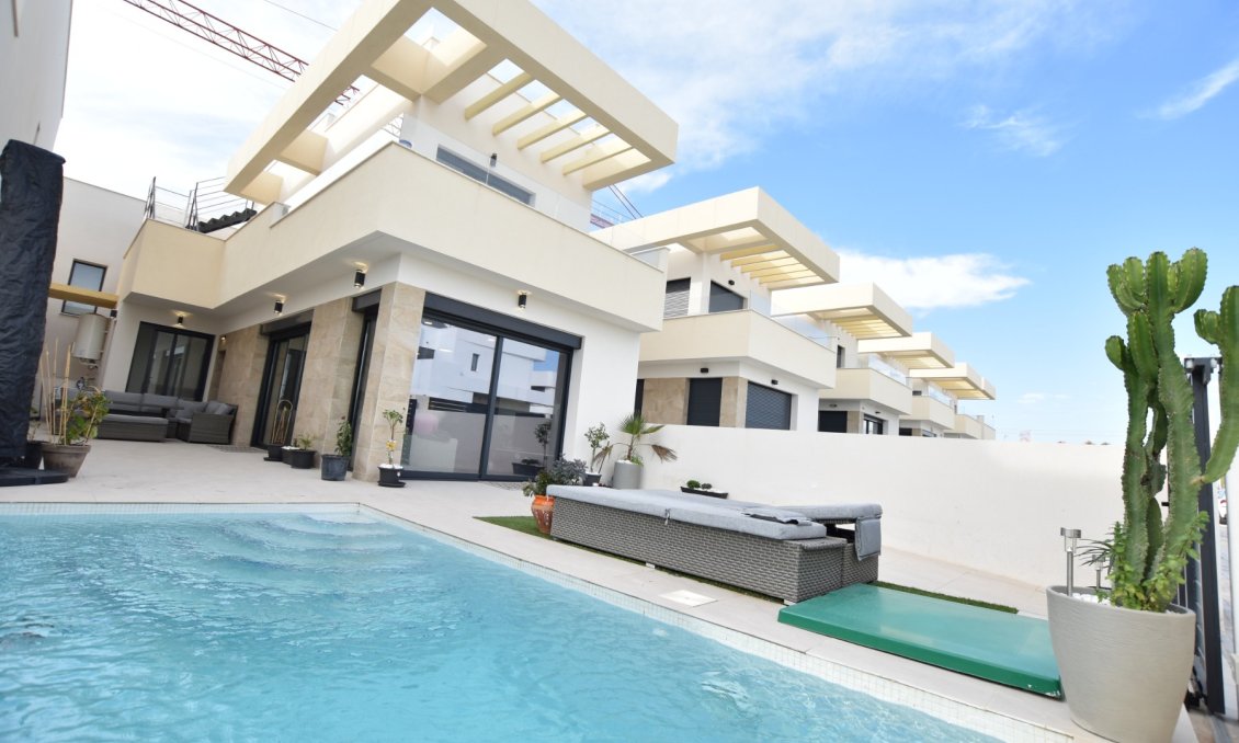 Wiederverkauf - Villa -
Los Montesinos - Costa Blanca