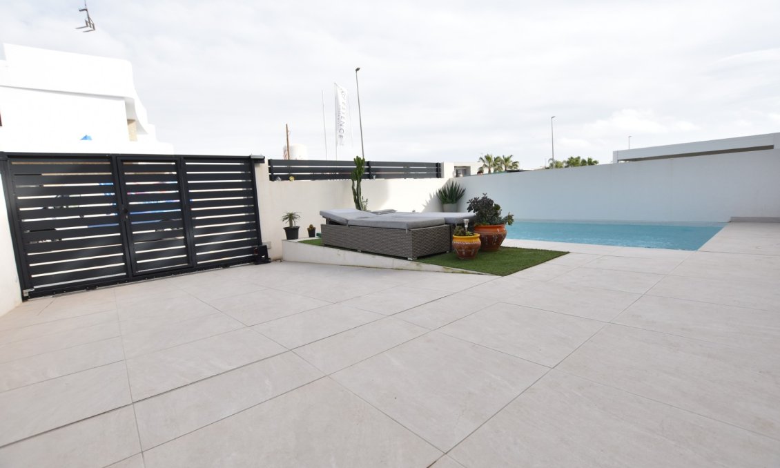 Wiederverkauf - Villa -
Los Montesinos - Costa Blanca