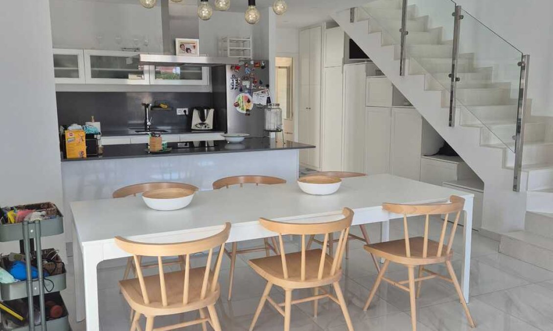 Revente - Villa -
Bigastro - Costa Blanca