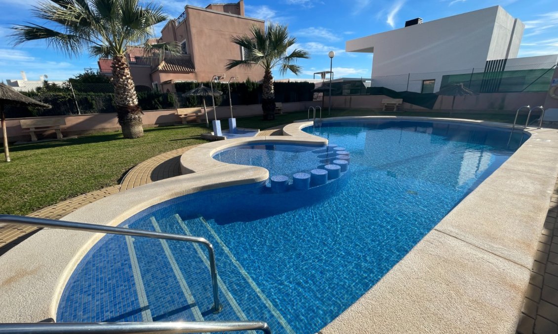 Wiederverkauf - Town House -
Los Montesinos - Costa Blanca
