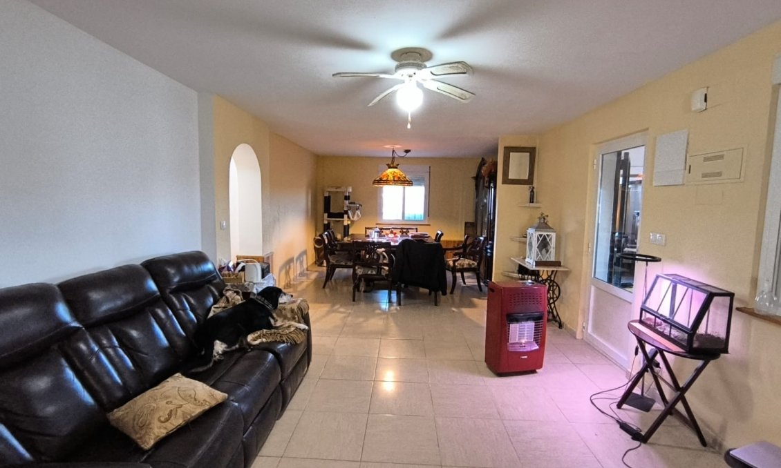 Resale - Villa -
Villena - Inland