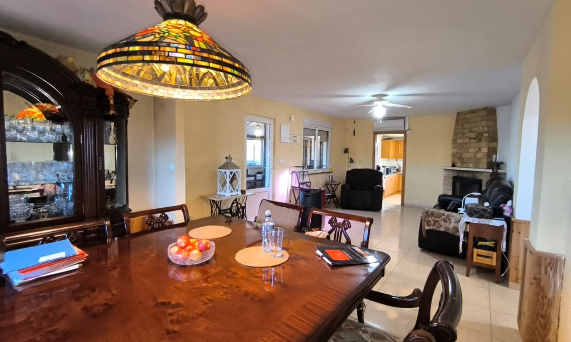 Resale - Villa -
Villena - Inland