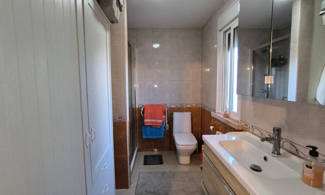 Resale - Villa -
Villena - Inland