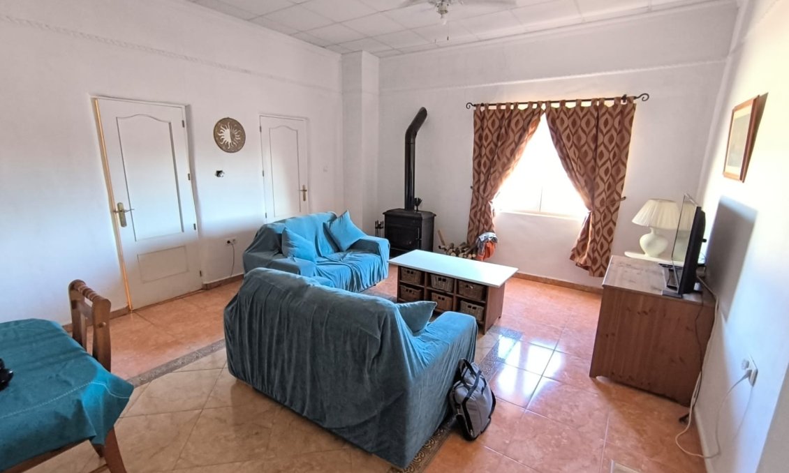 Wiederverkauf - Villa -
Villena - Inland