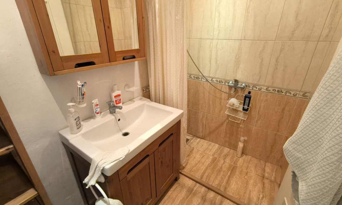 Wiederverkauf - Villa -
Villena - Inland