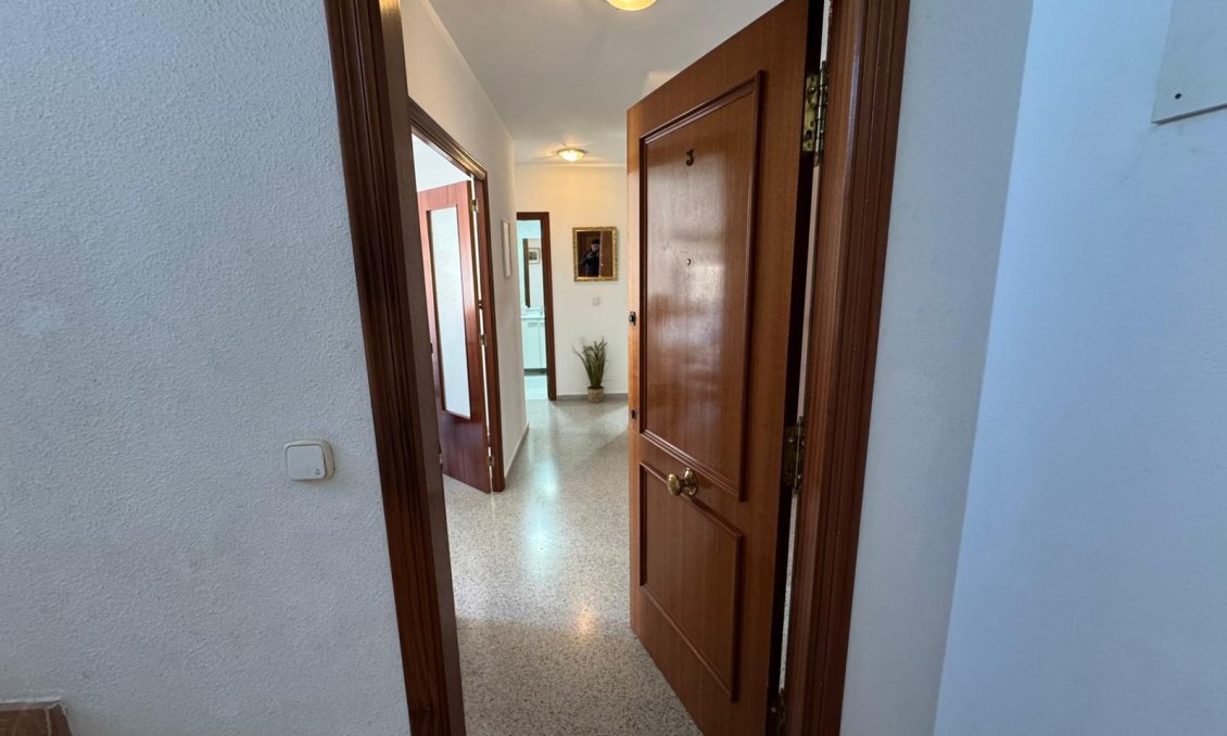 Revente - Appartement -
San Miguel de Salinas - Inland
