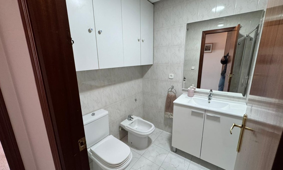 Revente - Appartement -
San Miguel de Salinas - Inland